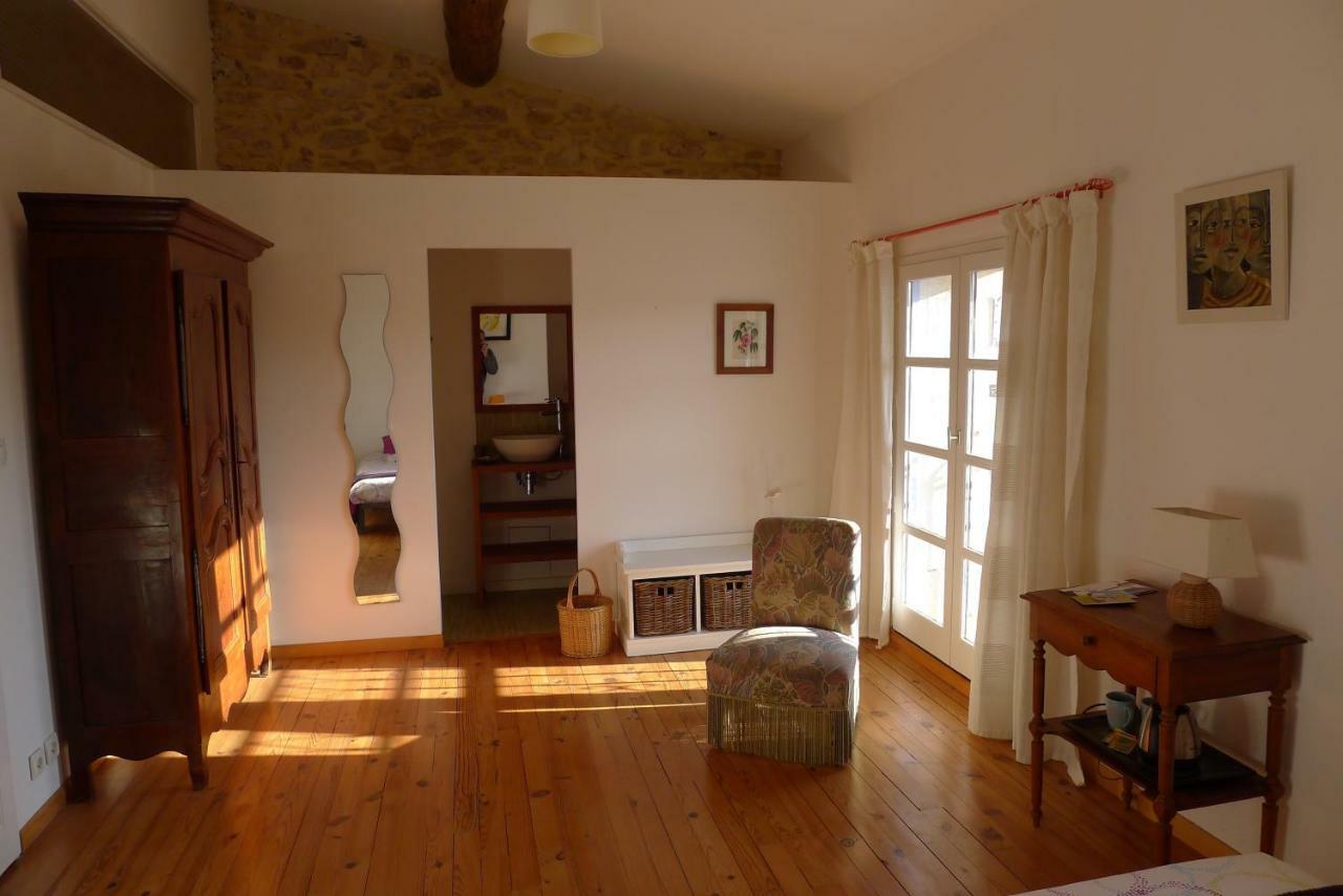 Chambres D'Hotes Dans Maison D'Artiste Galargues Екстериор снимка